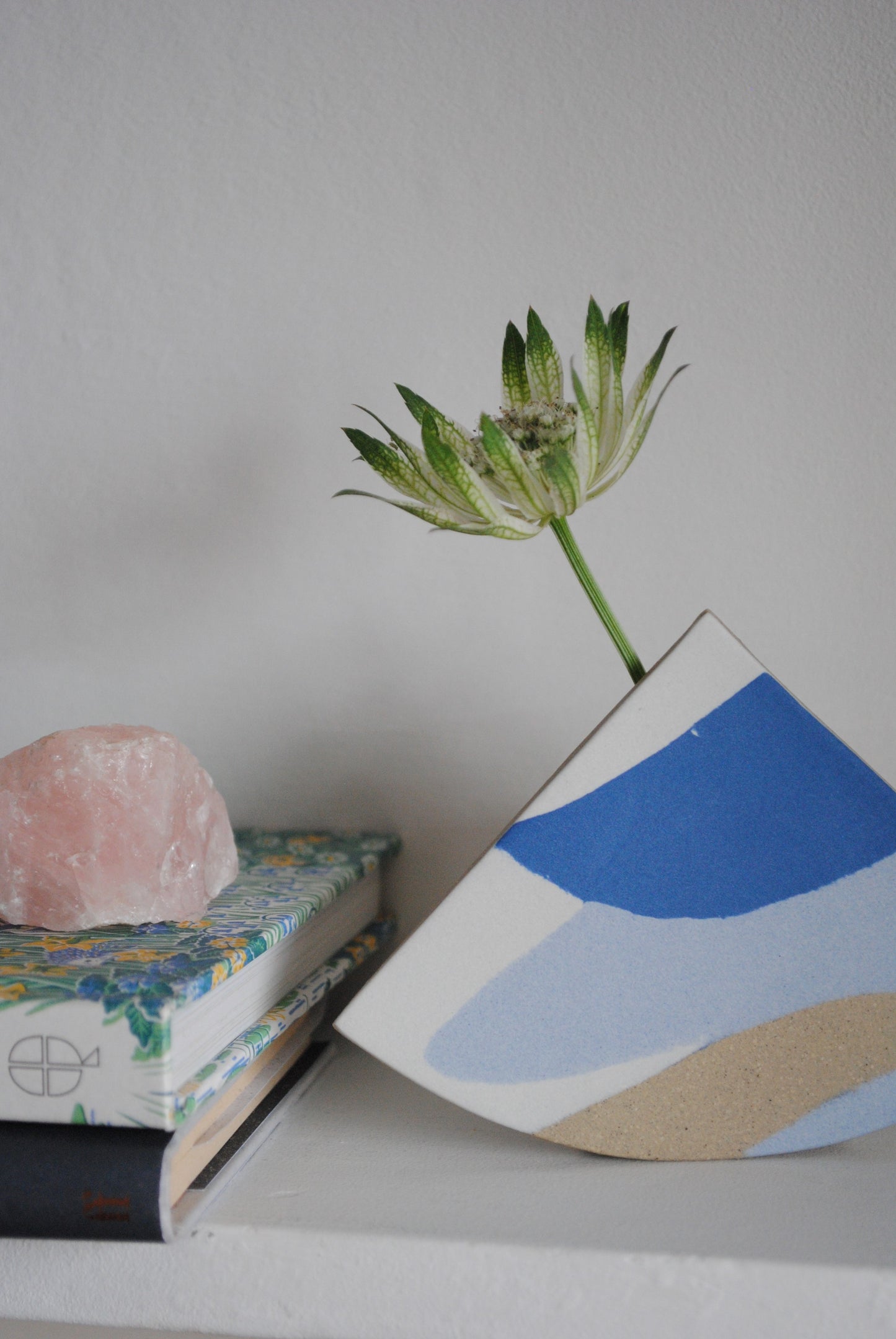 Summit vase
