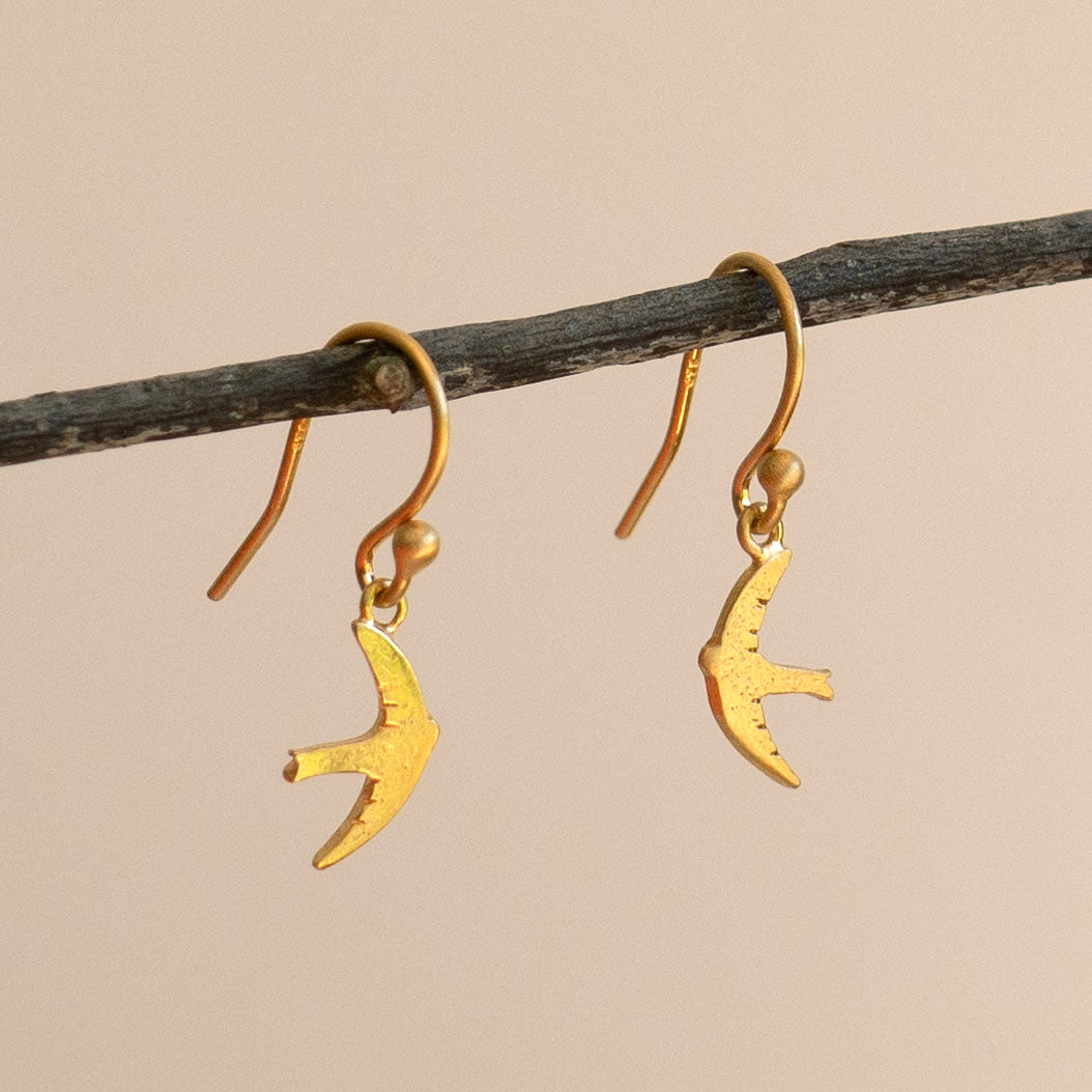Gold swift drop earrings