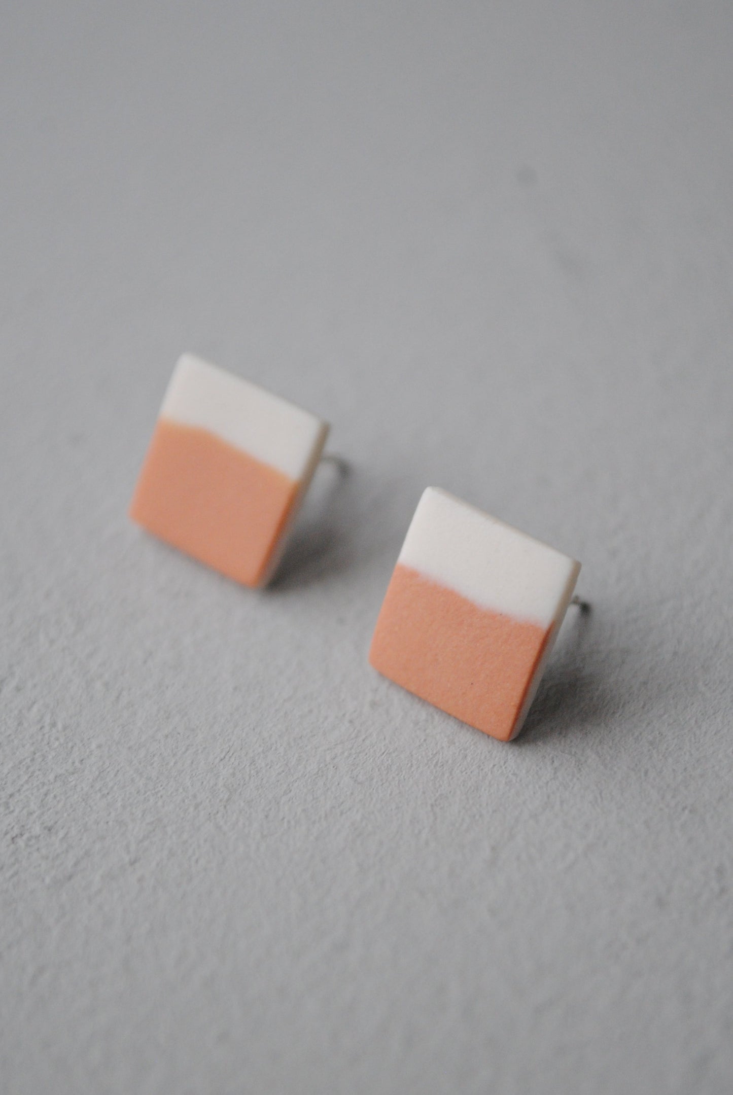 Peach and white square stud earrings