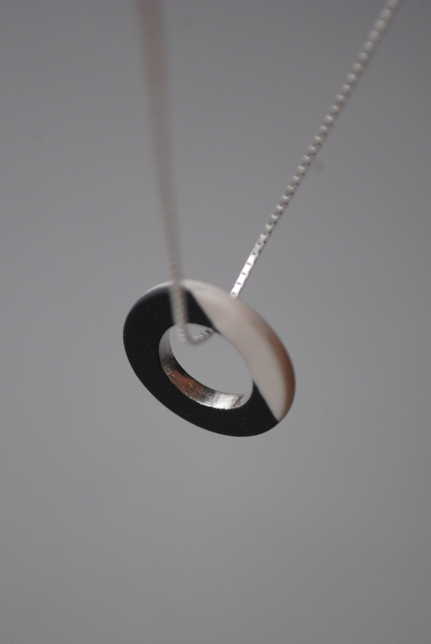 Black and white full circle necklace