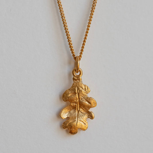 Gold oak leaf necklace